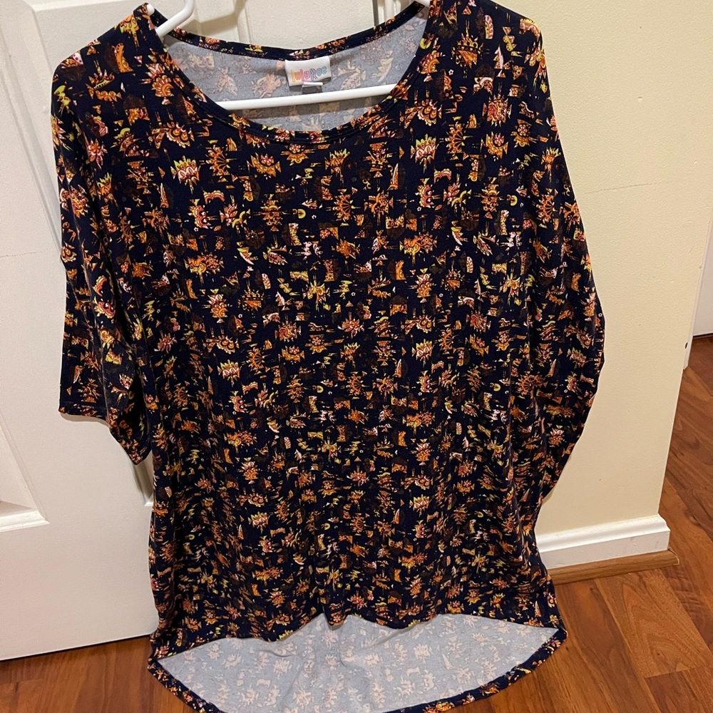 Lularoe Patterned Irma Tunic Shirt Size L